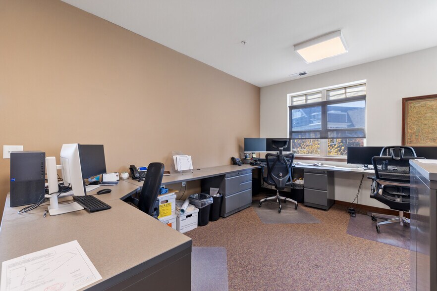 More Photos Of 122 Wisconsin St, West Bend Office For Lease