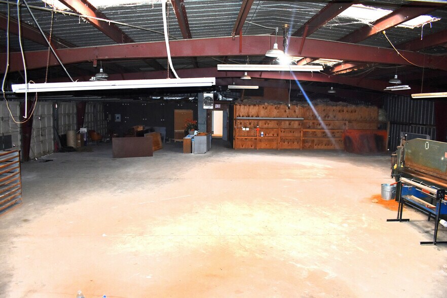 More Photos Of 859 Clayton St, Montgomery Warehouse For Sale