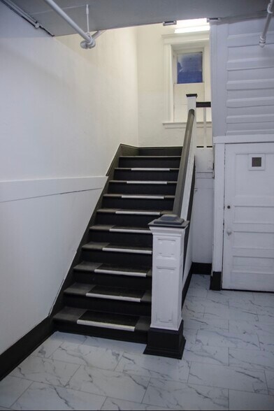 More Photos Of 408 James St, Syracuse Apartments For Sale