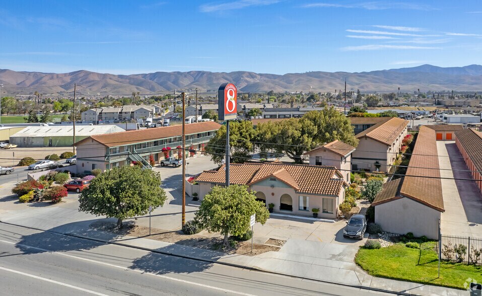 More Photos Of 1013 Front St, Soledad Hotel For Sale