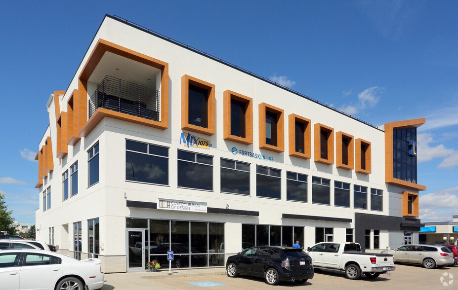 More Photos Of 9940 99th Ave, Fort Saskatchewan Office For Lease