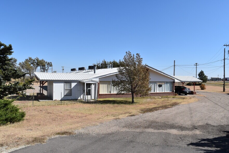 More Photos Of 702 KS-27, Sharon Springs Hotel For Sale