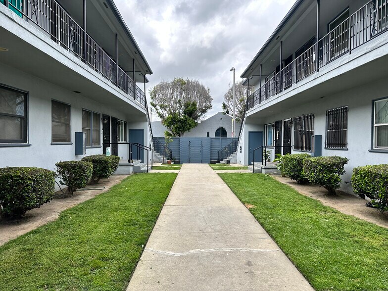 More Photos Of 2301-2311 W Florence Ave, Los Angeles Apartments For Sale