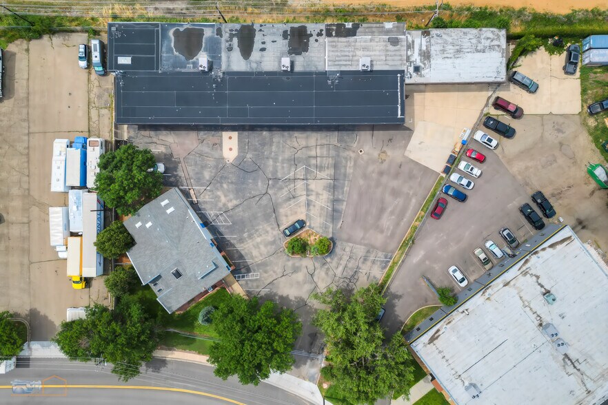 More Photos Of 1243 S Sherman Dr, Longmont Warehouse For Lease