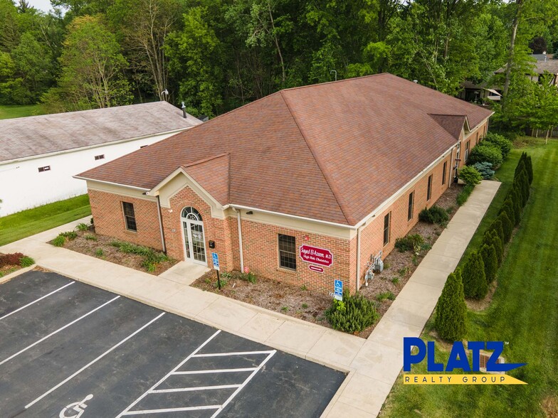 More Photos Of 8828 E Market St, Warren Medical For Lease