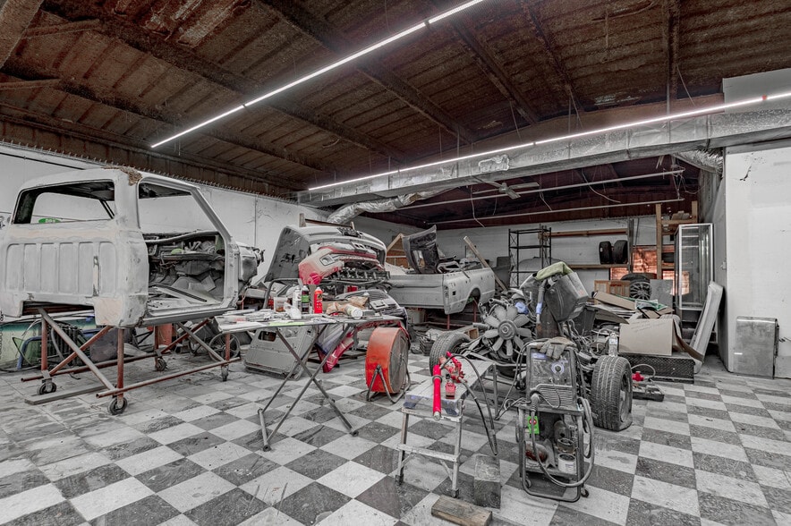 More Photos Of 316 Highway 190 E, Huntsville Auto Repair For Sale