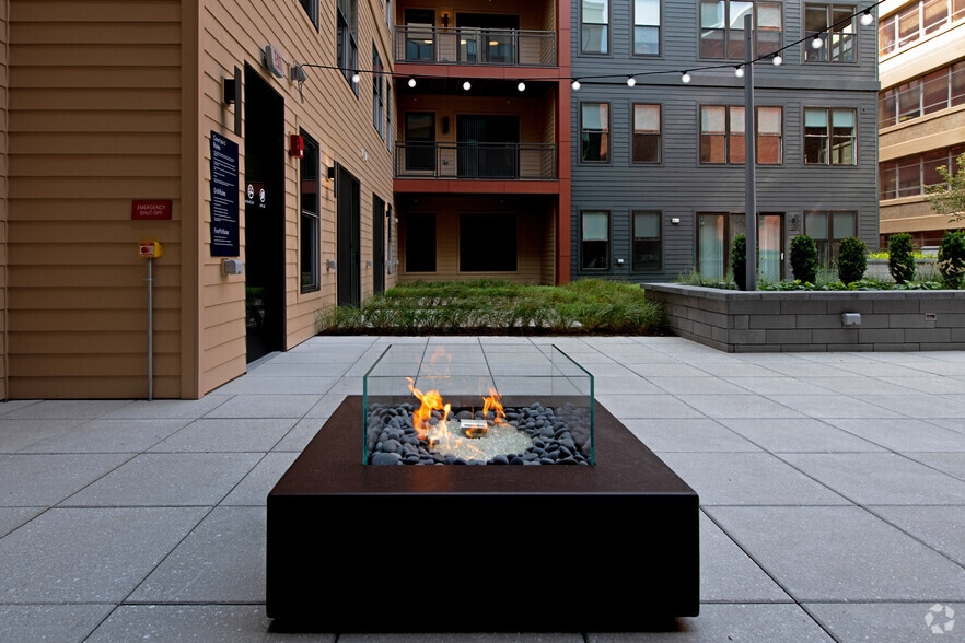 More Photos Of 100 Mathewson St, Providence Apartments For Lease