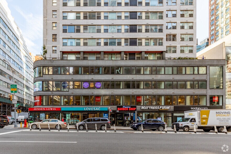 More Photos Of 969 Third Ave, New York Apartments For Lease