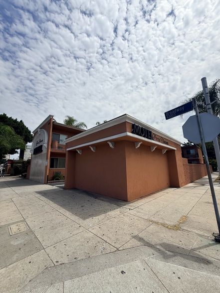 More Photos Of 4330 S Broadway, Los Angeles Hotel For Sale