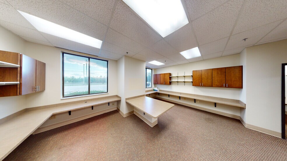 More Photos Of 1213 N Arlington Ave, Indianapolis Office For Sale