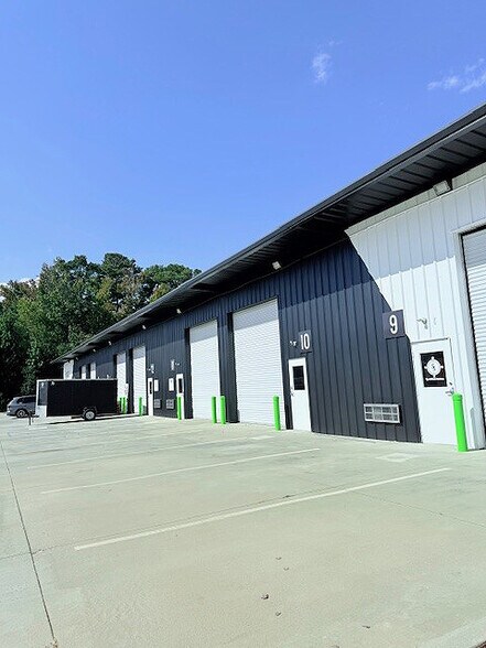 More Photos Of 2920 Wyndham Industrial Dr, Opelika Distribution For Lease