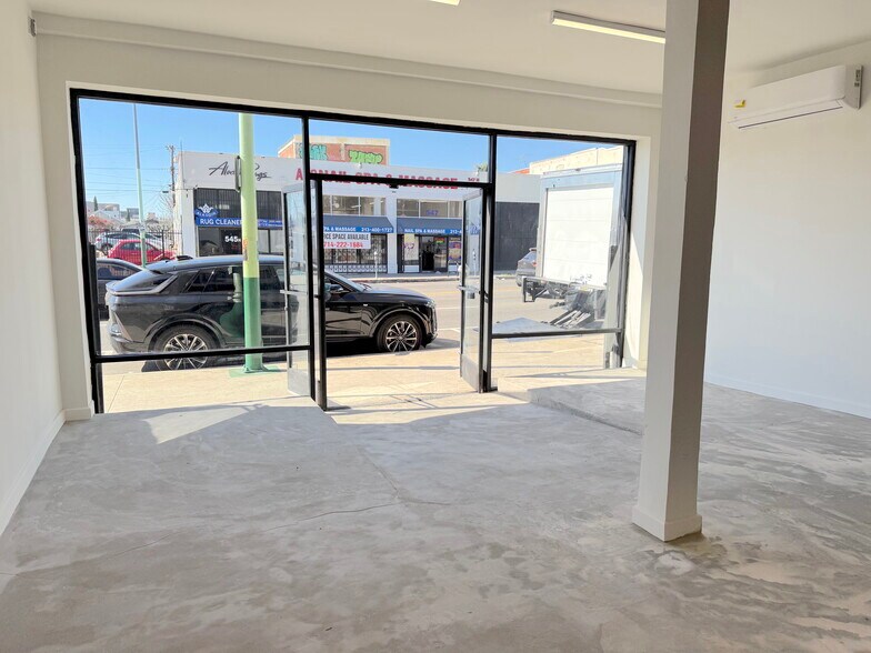 More Photos Of 544-548 N Western Ave, Los Angeles Storefront For Lease