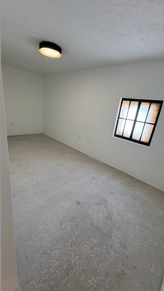 More Photos Of 7330 NE 4th Ct, Miami Showroom For Lease