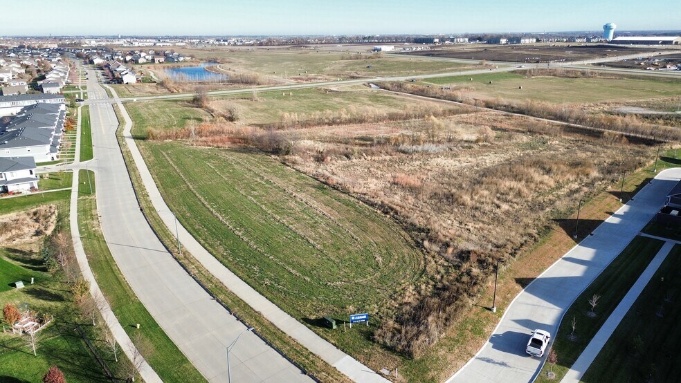 More Photos Of Westown Pkwy & Prairieview Crossing dr, Waukee Land For Lease