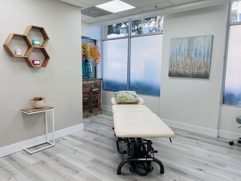 More Photos Of 1540 6th St, Santa Monica Apartments For Lease