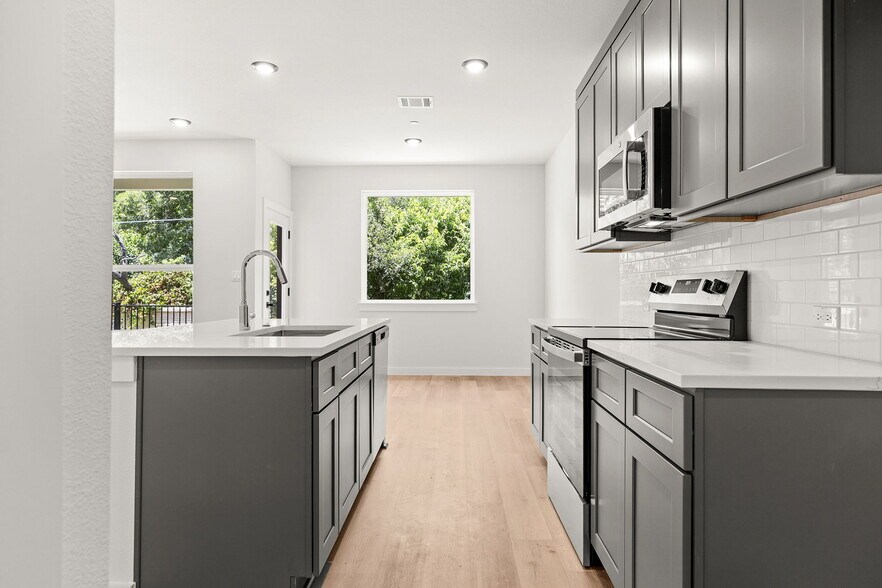 More Photos Of , Round Rock Multifamily For Sale