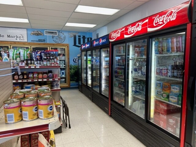 More Photos Of 5330 York Rd, Helena Convenience Store For Sale