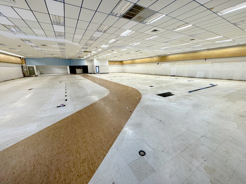 More Photos Of 1101 Atlantic Ave, Atlantic City Drugstore For Sale