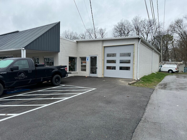 More Photos Of 901 Riverside Dr, Columbia Storefront Retail Office For Lease