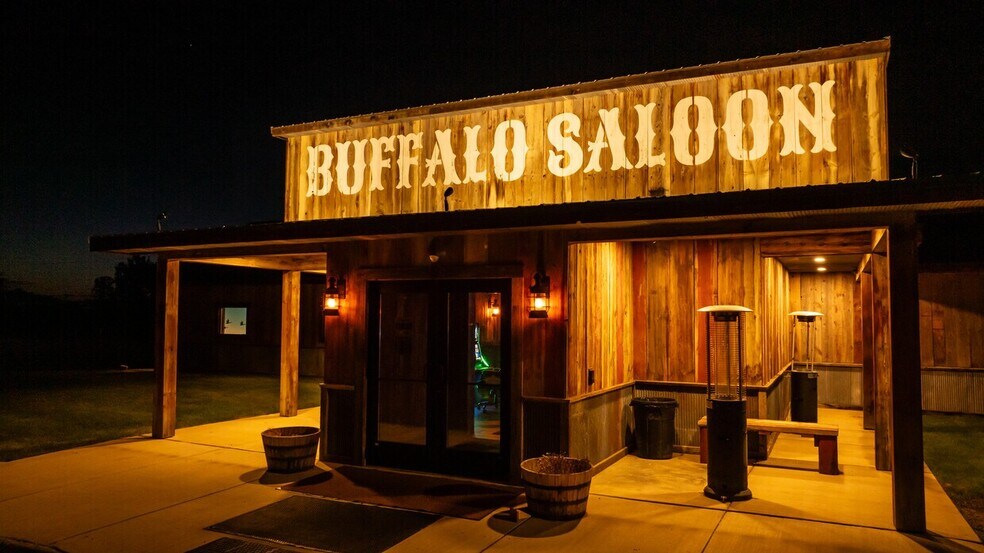 More Photos Of 669 Buffalo Trl, Saco Hotel For Sale