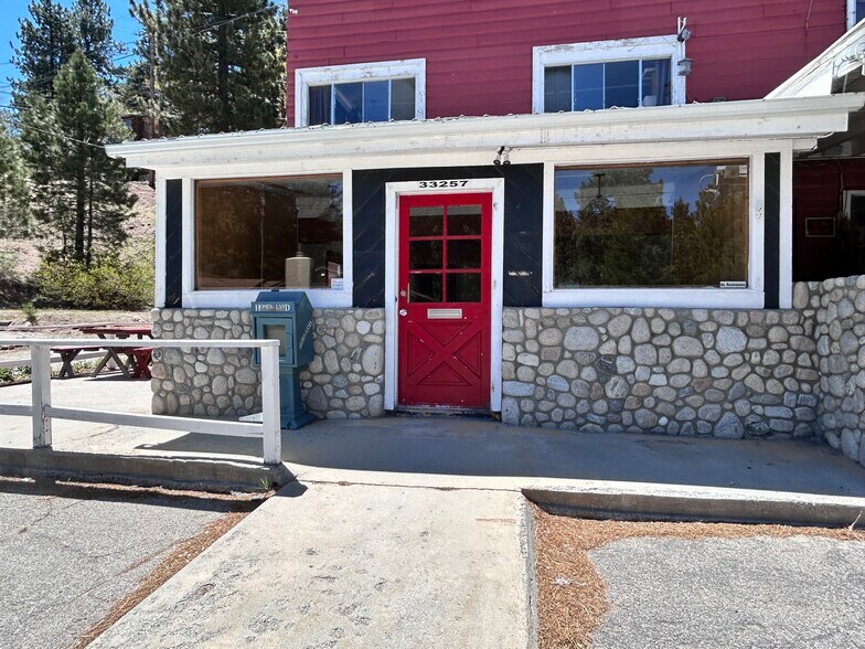 More Photos Of 33257-33271 Green Valley Lake Rd, Green Valley Lake Freestanding For Lease