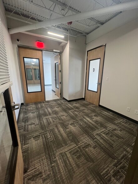 More Photos Of 1119 N Keystone Way, Carmel Medical For Lease