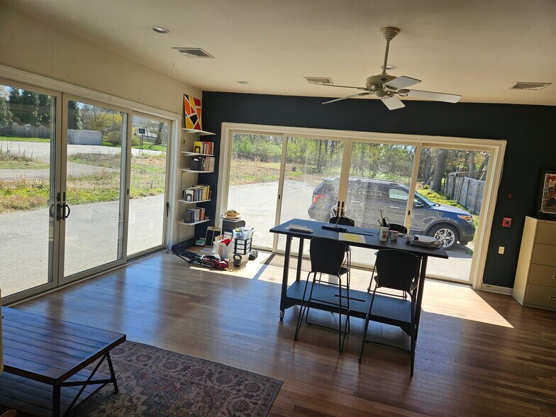 More Photos Of 606 Germantown Pike, Lafayette Hill Office For Sale