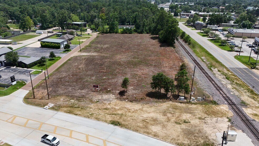 More Photos Of Intersection Robinson & Hanna Rd, Conroe Land For Sale