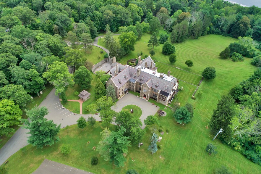 More Photos Of 150 Sister Servants Ln, Sloatsburg Lodge Meeting Hall For Sale