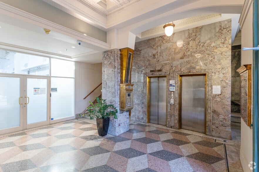 More Photos Of 402 W Pender St, Vancouver Office Residential For Sale