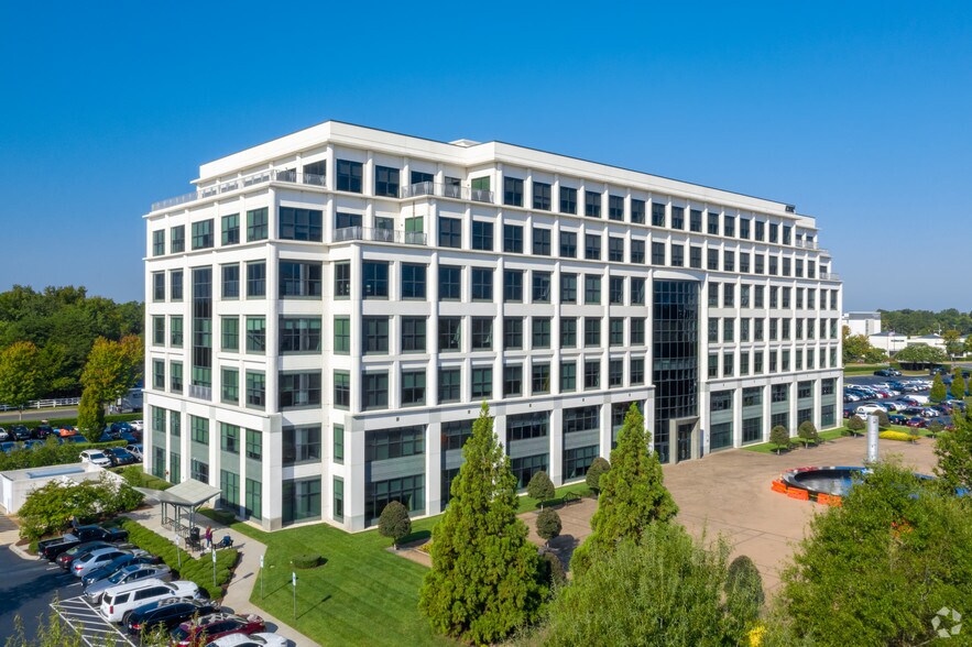 Primary Photo Of 3701 Arco Corporate Dr, Charlotte Office Residential For Lease