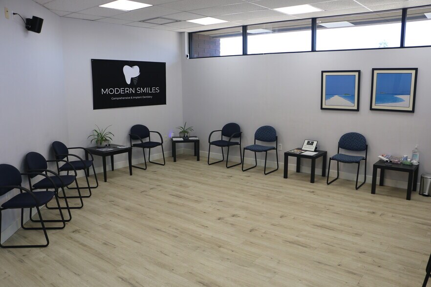 More Photos Of 2933 W Cactus Rd, Phoenix Medical For Sale