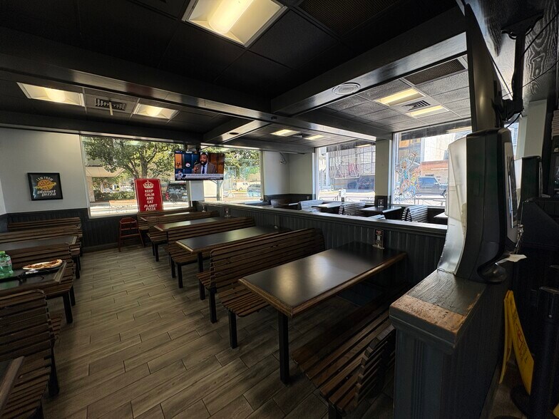 More Photos Of 920 Summer St, Stamford Freestanding For Lease