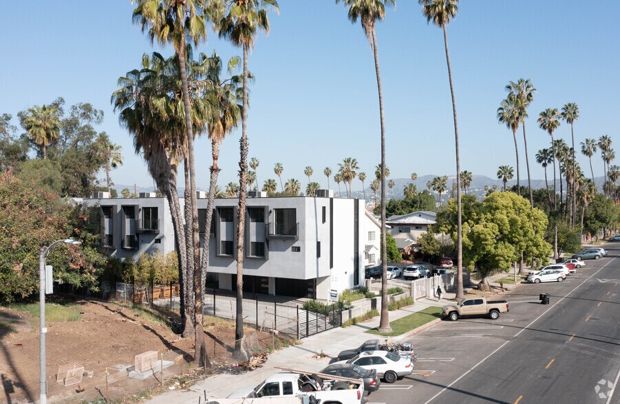 More Photos Of 739 N Mariposa Ave, Los Angeles Apartments For Sale