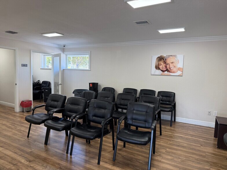 More Photos Of 9611 SW 40th St, Miami Medical For Sale