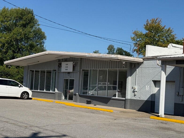 More Photos Of 1812-1818 Petersburg Rd, Hebron Storefront For Sale