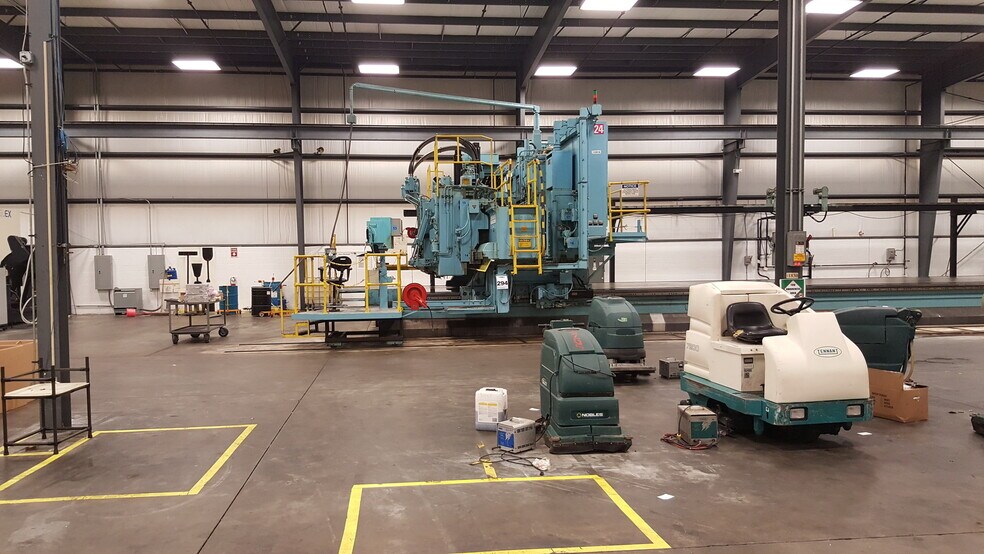 More Photos Of 110 Sparkman NW Dr, Huntsville Industrial For Sale