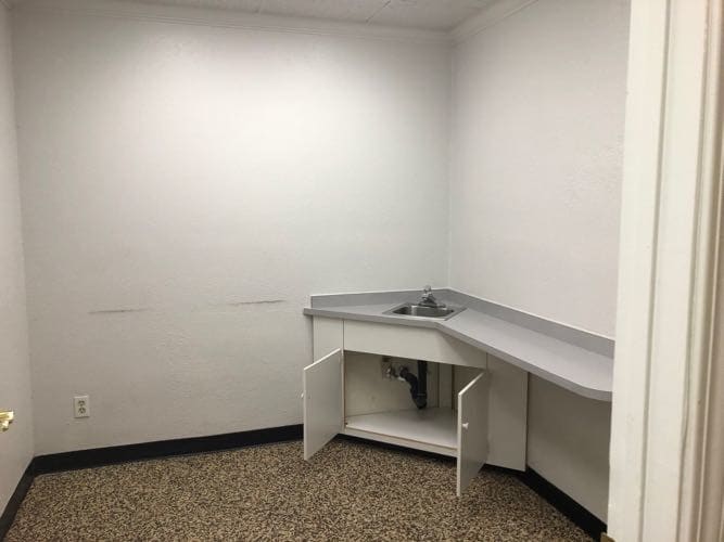 More Photos Of 518 N Court St, Visalia Medical For Lease