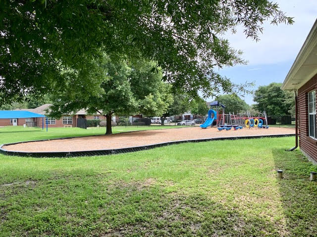 More Photos Of 16255 Longenbaugh Dr, Houston Daycare Center For Lease