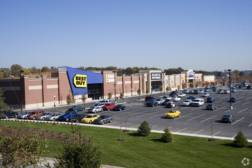 Primary Photo Of 151 Highlands Boulevard Dr, Manchester General Retail For Lease