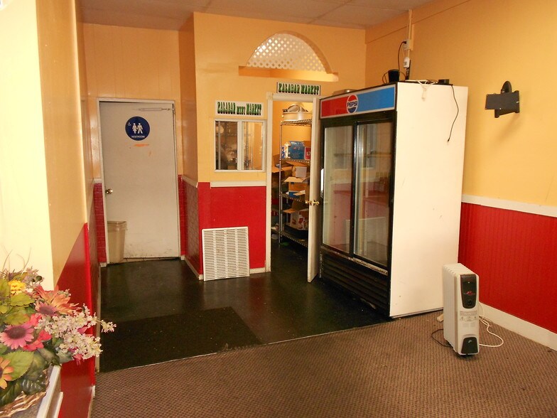 More Photos Of 14044-14112 S Crenshaw Blvd, Gardena Storefront Retail Office For Lease