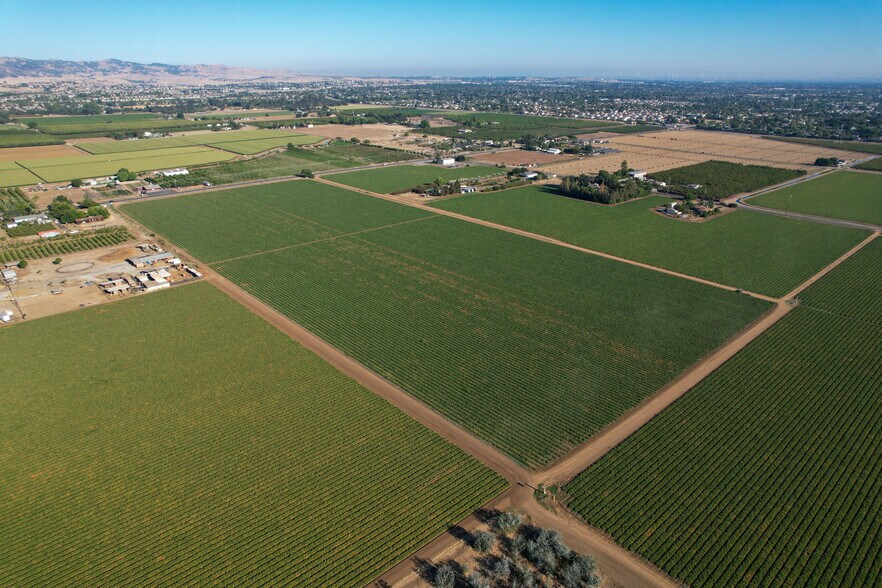 More Photos Of 2160 Walnut Blvd, Brentwood Land For Sale