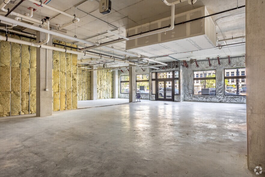 More Photos Of 265 E State St, Columbus Apartments For Lease