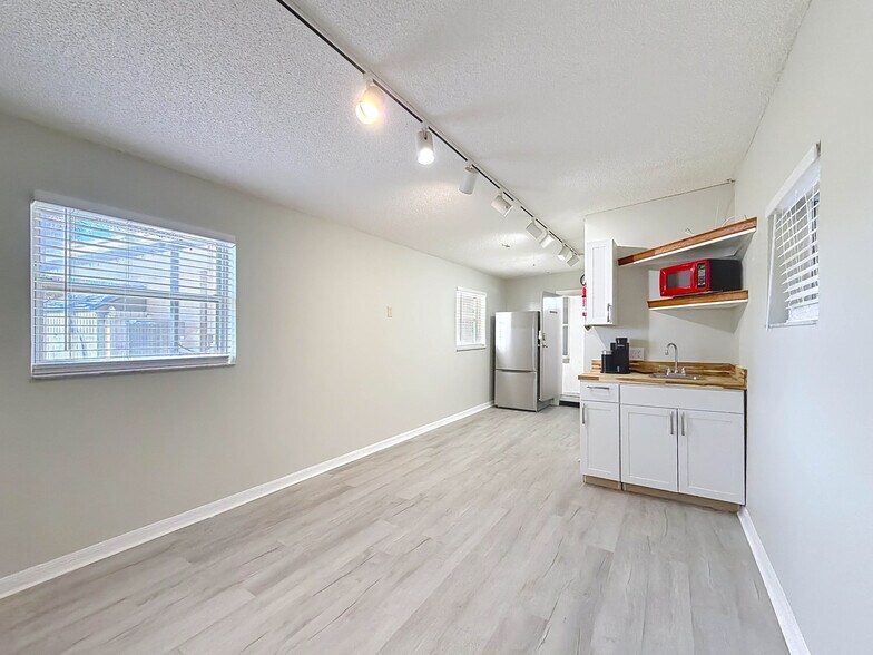 More Photos Of 421 NW 14th Pl, Crystal River Multifamily For Sale