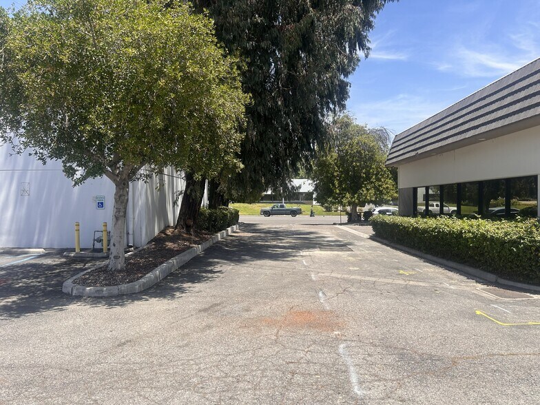 More Photos Of 1830 Commercenter East, San Bernardino Medical For Lease