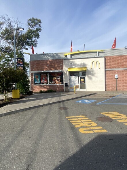 More Photos Of 3143 Atlantic Ave, Brooklyn Freestanding For Sale