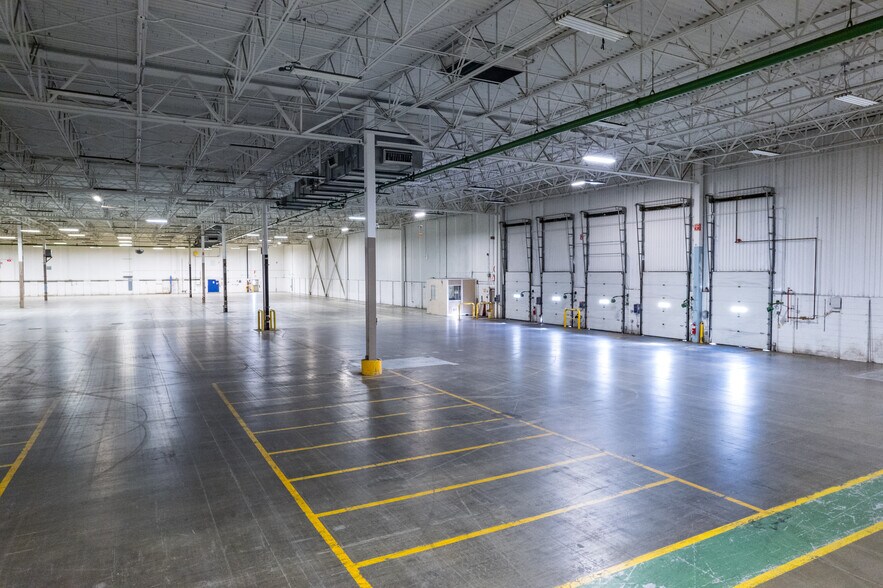 More Photos Of 1 Better Way, Chicopee Distribution For Lease