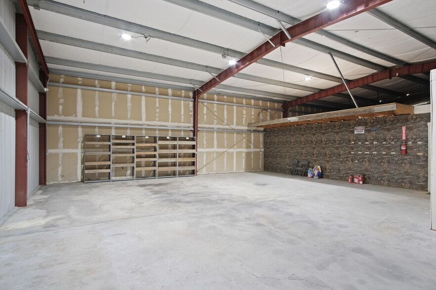 More Photos Of 1485 Atlanta Ct, Turlock Warehouse For Lease