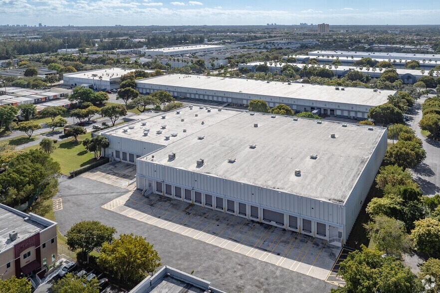 More Photos Of 1910 NW 97th Ave, Miami Distribution For Lease