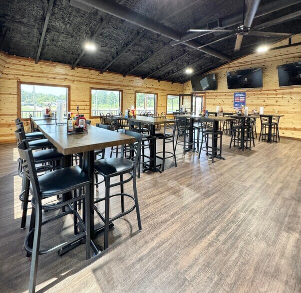 Primary Photo Of 500 SE Lincoln Rd, Idabel Hotel For Sale